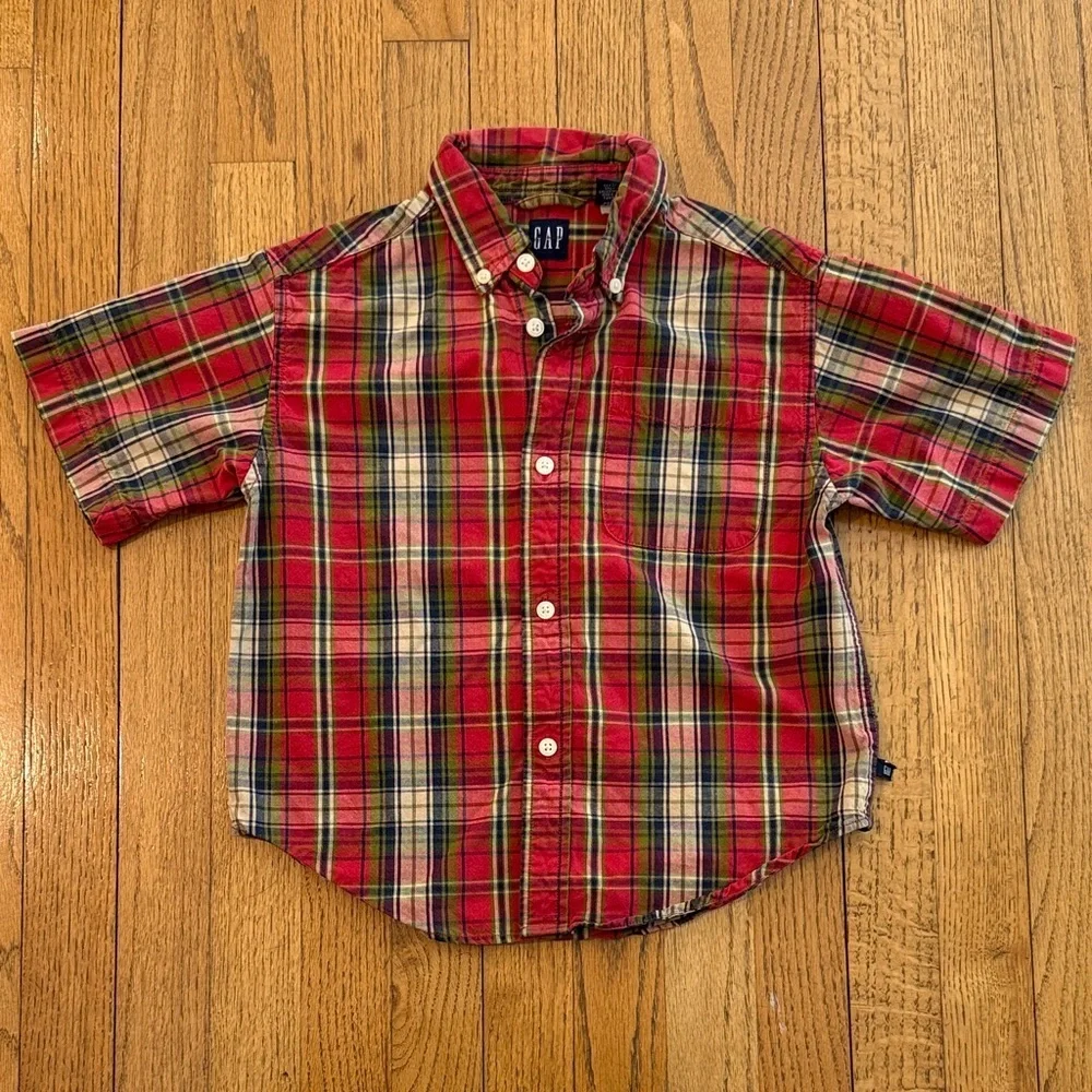 GAP Vintage Kids Red Green Navy Plaid Button Down Shirt Size XS 100% Cotton EUC